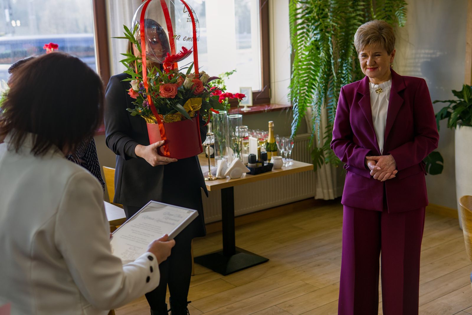Zdjęcie: Wieloletnia kierownik biblioteki przeszła na emeryturę